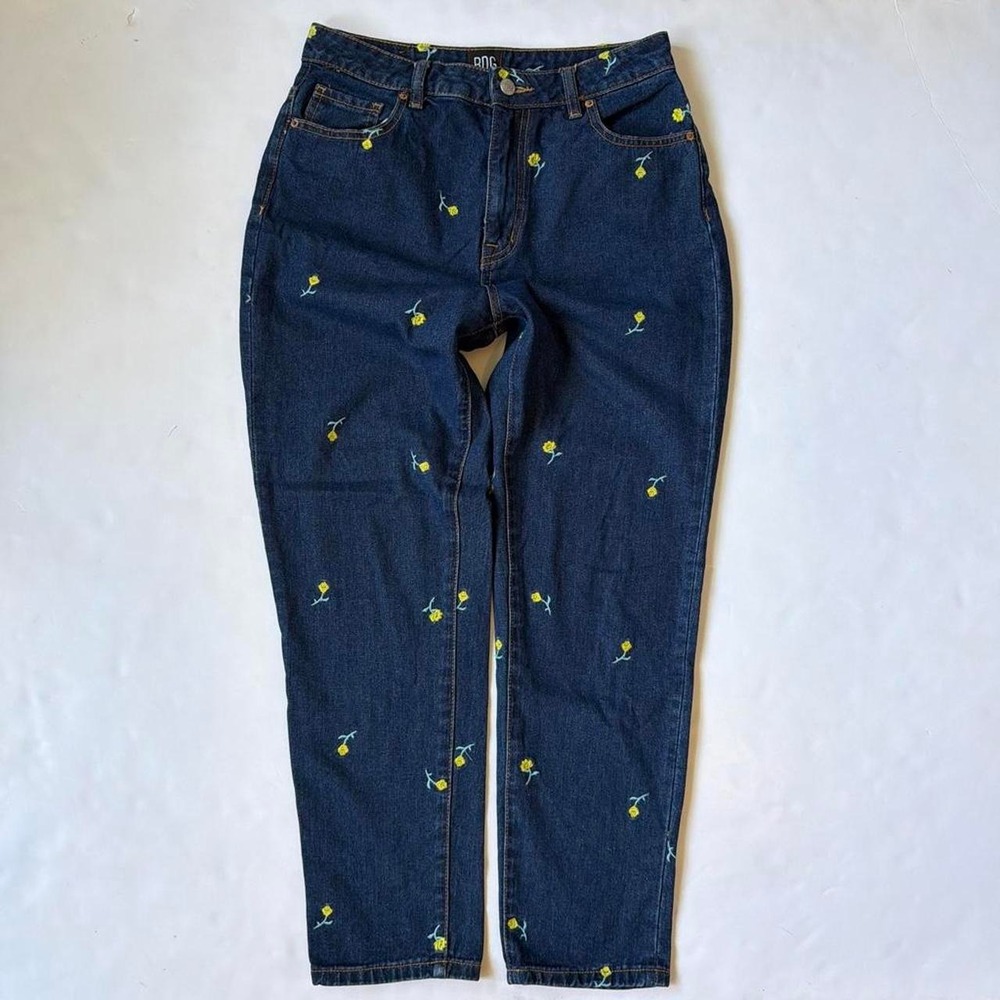 BDG Urban Outfitters Embroidered Mom Jeans Blue Floral High Rise Slim 28